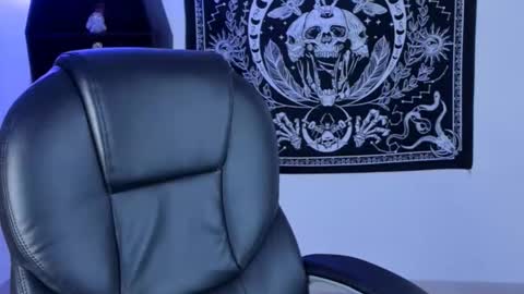   online show from September 17, 6:44 pm