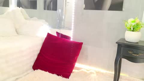 CELIA online show from February 5, 7:01 am