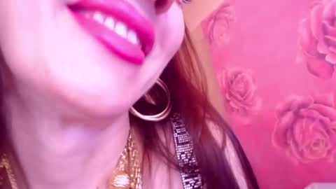 Snapshot of cerisedodd chatting on February 21, 1:00 am Cerise online show from February 21, 1:00 am