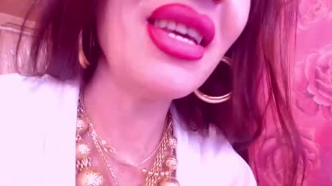 Snapshot of cerisedodd chatting on February 25, 7:42 am Cerise online show from February 25, 7:42 am