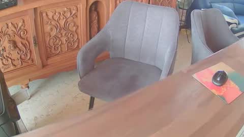 ch423031 online show from April 5, 12:13 pm