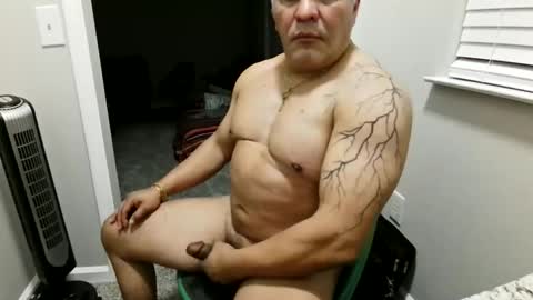 Snapshot of chacho1968 chatting on October 17, 8:51 am Chuck online show from October 17, 8:51 am