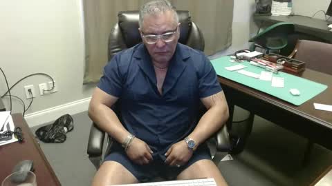 Snapshot of chacho1968 chatting on October 8, 6:03 pm Chuck online show from October 8, 6:03 pm
