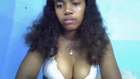 chaitee00 online show from June 4, 5:41 pm