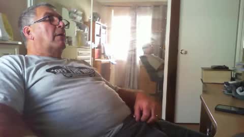 Chalky online show from February 27, 6:50 am