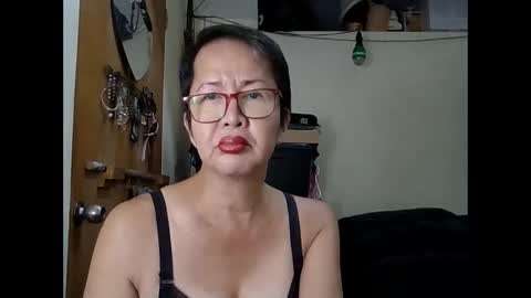 Snapshot of champaka123 chatting on September 29, 10:14 am champaka online show from September 29, 10:14 am