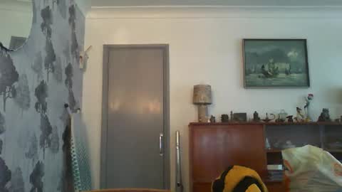 Champers online show from January 4, 11:33 am