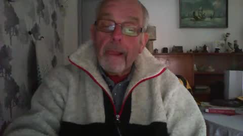 Champers online show from January 8, 12:00 pm