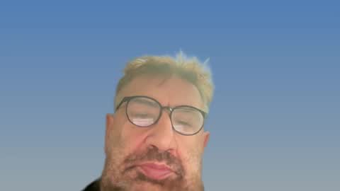 Snapshot of champsex305610 chatting on January 8, 4:34 am champsex305610 online show from January 8, 4:34 am