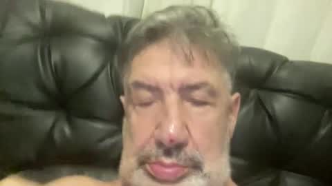 Snapshot of champsex305610 chatting on October 17, 7:18 pm champsex305610 online show from October 17, 7:18 pm