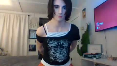 Snapshot of chanel2002 chatting on March 8, 5:33 pm chanel2002 online show from March 8, 5:33 pm