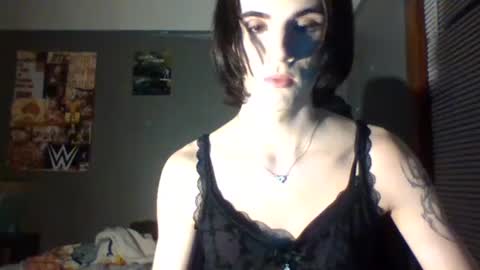 Snapshot of chanel2002 chatting on March 6, 12:10 am chanel2002 online show from March 6, 12:10 am