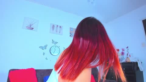 Snapshot of chanel_parker chatting on February 7, 12:31 am  Chanel Parker  online show from February 7, 12:31 am