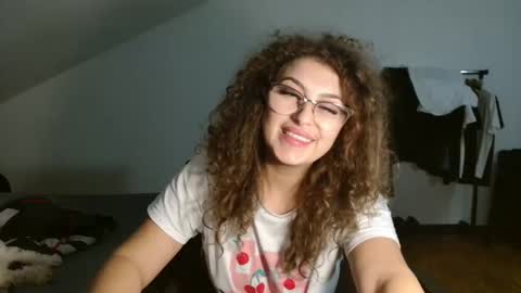 Stephanieblisss online show from January 1, 9:20 pm
