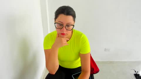 chanell online show from April 13, 11:36 am