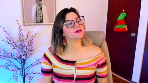 chanell online show from November 22, 1:20 pm