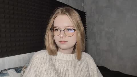 Lia online show from February 24, 7:44 am