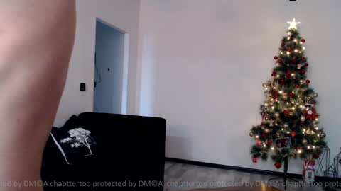 Snapshot of chaptertoo chatting on January 6, 11:29 am SofiLiam online show from January 6, 11:29 am