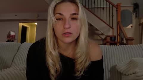 char  online show from October 10, 12:16 am