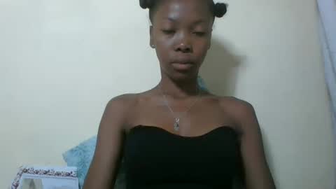 chariola0101 online show from February 23, 6:07 am