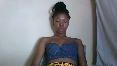 chariola0101 online show from March 2, 10:14 am