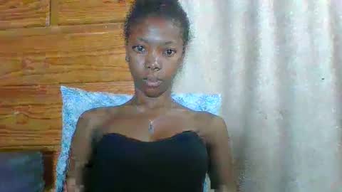 chariola0101 online show from February 23, 1:02 am