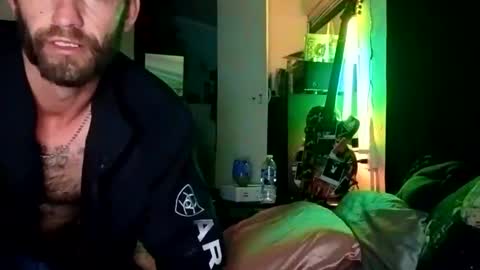 charlesb13 online show from March 19, 6:08 am