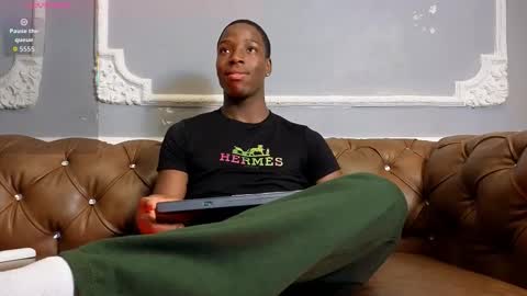 Snapshot of charlesbrown_ chatting on September 25, 9:11 pm charlesbrown_ online show from September 25, 9:11 pm