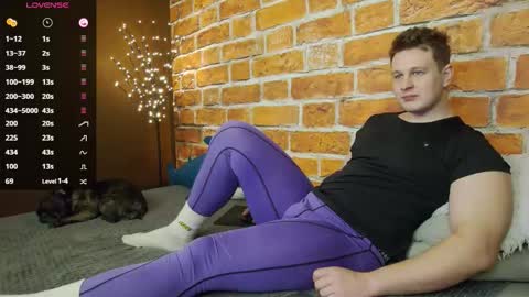 Charlie Smiley online show from December 17, 4:52 am