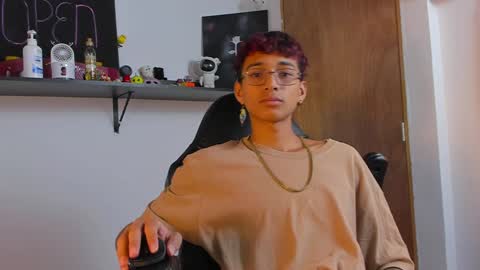 Charles Russo online show from December 11, 5:47 pm