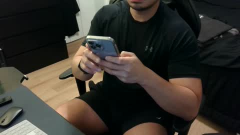 charliekkw online show from January 8, 8:25 pm