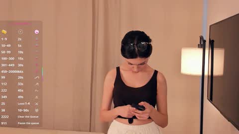 Yumi online show from January 15, 9:29 am