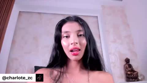 Charlote online show from March 30, 9:15 pm