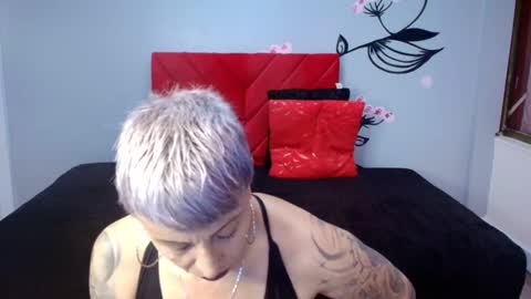 CHARLOTTE GRAY online show from November 7, 12:40 pm