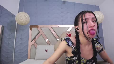 Snapshot of charlotte_colee chatting on December 3, 11:51 am Charlotte colee online show from December 3, 11:51 am