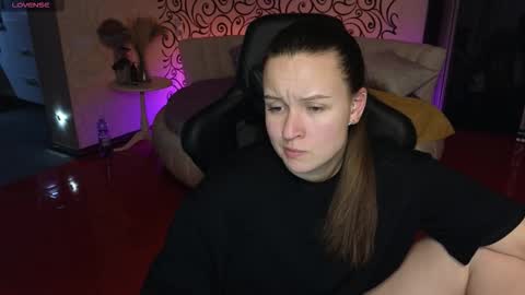 Snapshot of charlotte_ekman chatting on October 14, 3:04 pm Charlotte online show from October 14, 3:04 pm