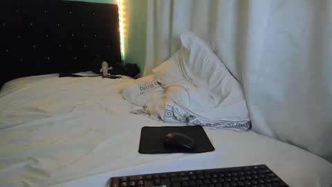 charlotte_xc online show from February 23, 5:45 am