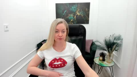 Charlotte online show from May 16, 11:42 am