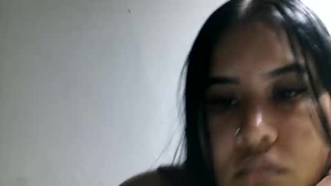 charlottequeen_21 online show from April 13, 6:23 pm