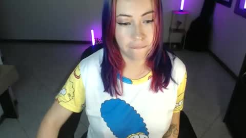 charlottezoe online show from April 5, 8:22 am