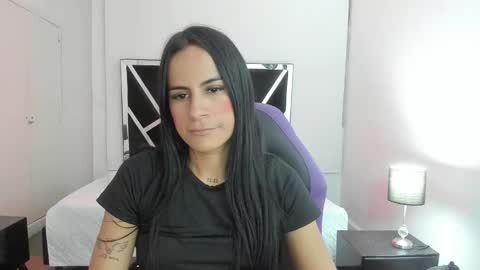 Snapshot of charlotthe_ee chatting on September 25, 7:21 pm online show from September 25, 7:21 pm