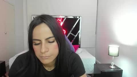 Snapshot of charlotthe_ee chatting on September 22, 6:56 pm online show from September 22, 6:56 pm