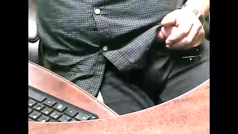 Snapshot of charmeur2672 chatting on September 10, 10:27 am charmeur2672 online show from September 10, 10:27 am