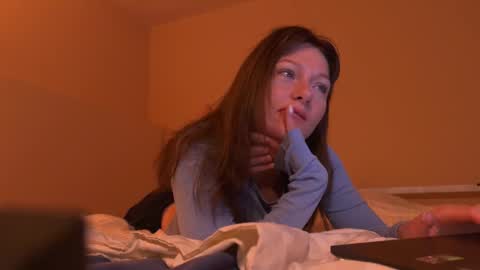 katie online show from November 11, 7:32 am