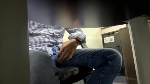 chatarrero68 online show from November 28, 2:35 pm