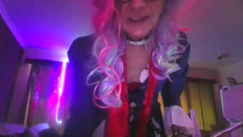 Snapshot of chaturdell9359 chatting on October 15, 2:26 am We Chat online show from October 15, 2:26 am
