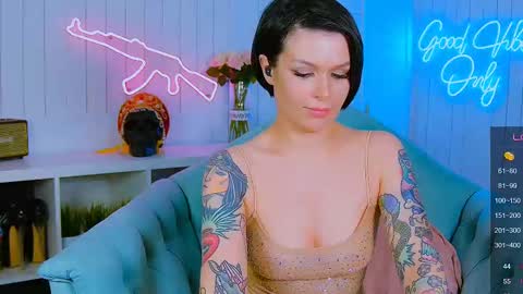 Snapshot of chaturkaterina chatting on March 8, 9:28 am Miss Harmony online show from March 8, 9:28 am