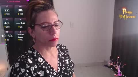 CHAYLA VICTORIA RUIZ  online show from November 6, 11:35 am