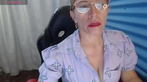 CHAYLA VICTORIA RUIZ  online show from April 6, 12:39 pm