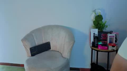   online show from March 10, 4:28 am